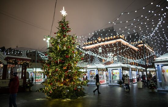 Russia New Year Preparations