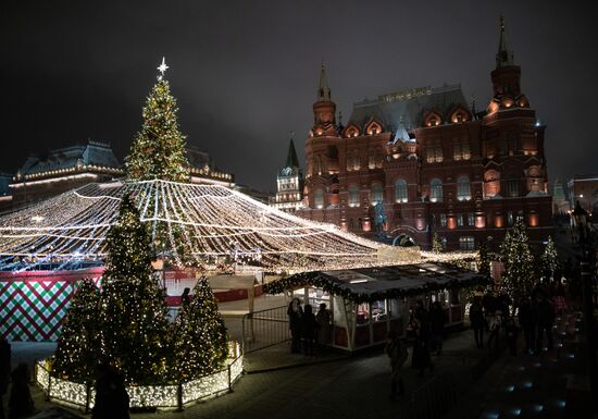 Russia New Year Preparations