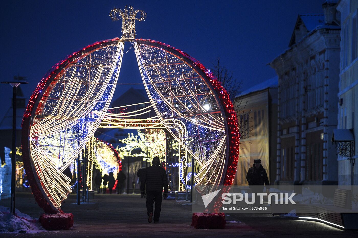 Russia New Year Preparations