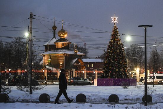 Russia New Year Preparations