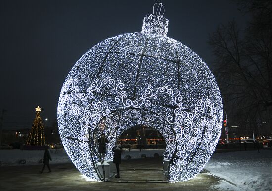 Russia New Year Preparations