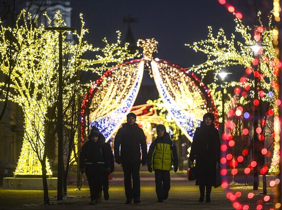 Russia New Year Preparations