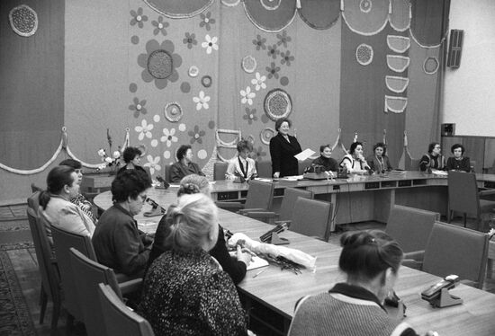 Visit by delegation of Polish Women's League to USSR
