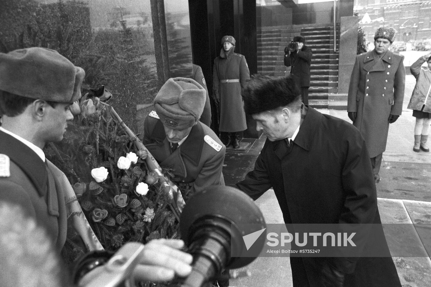 Visit by Foreign Minister of the German Democratic Republic Oskar Fischer to the USSR