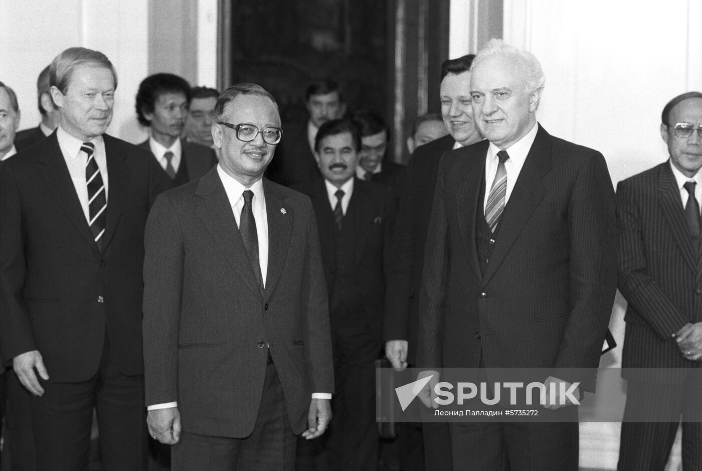Visit by Foreign Minister of Indonesia Mochtar Kusumaatmadja to the USSR