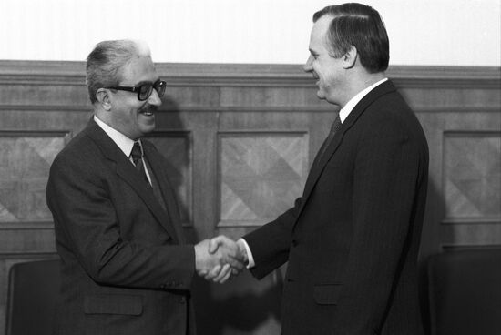 Visit by Foreign Minister of Iraq Tariq Aziz to the USSR