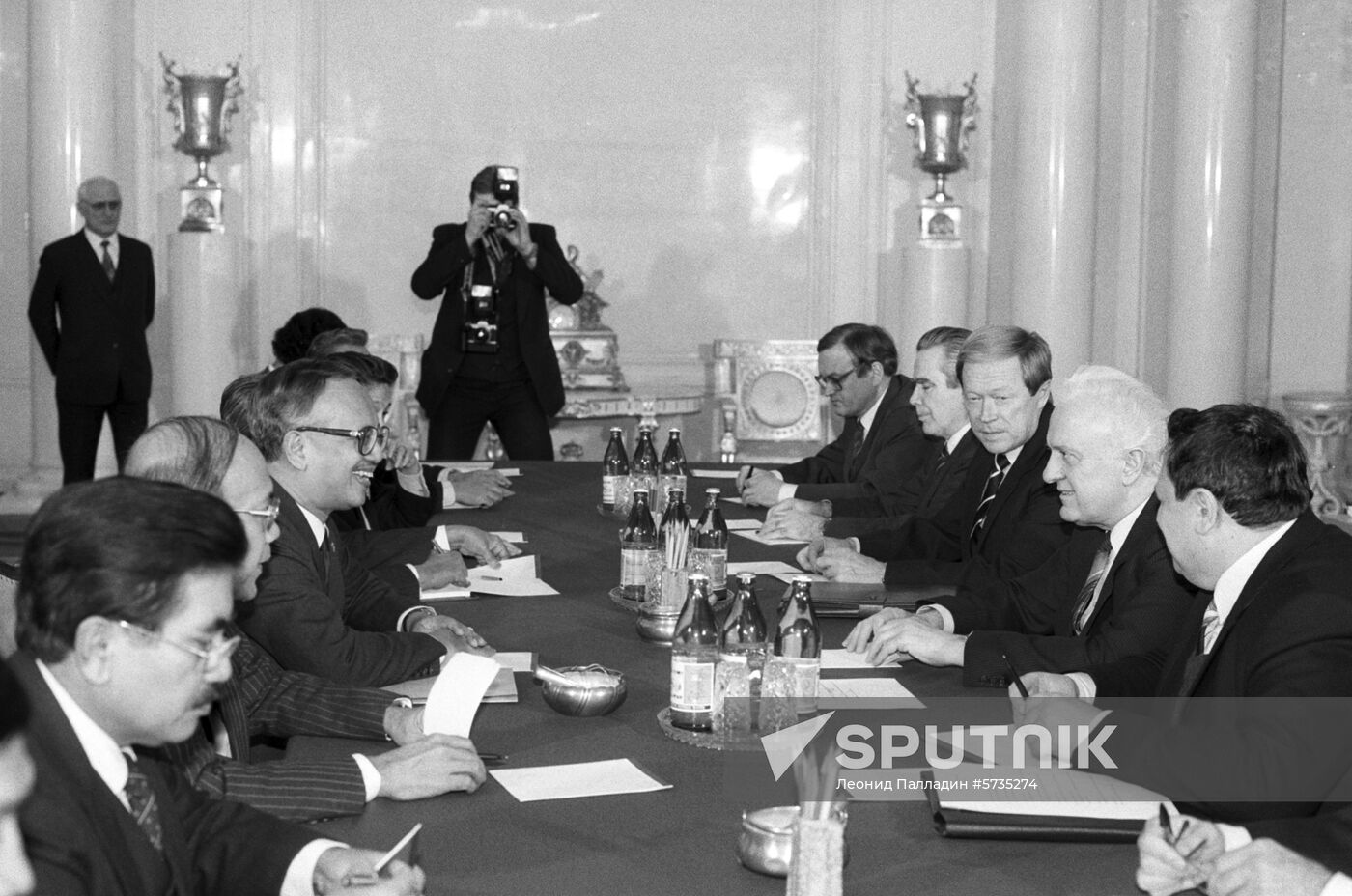 Visit by Foreign Minister of Indonesia Mochtar Kusumaatmadja to the USSR