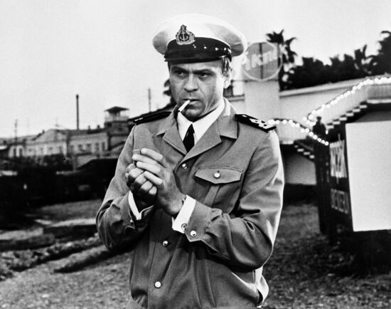 Still from film Salt Dog