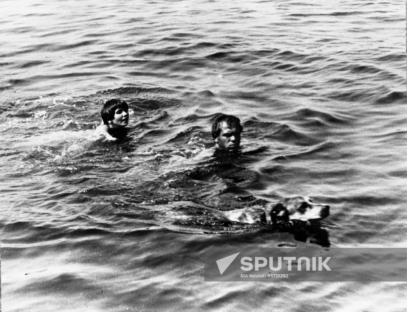 Still from film Salt Dog