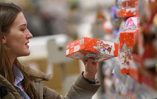 Russia New Year Preparations