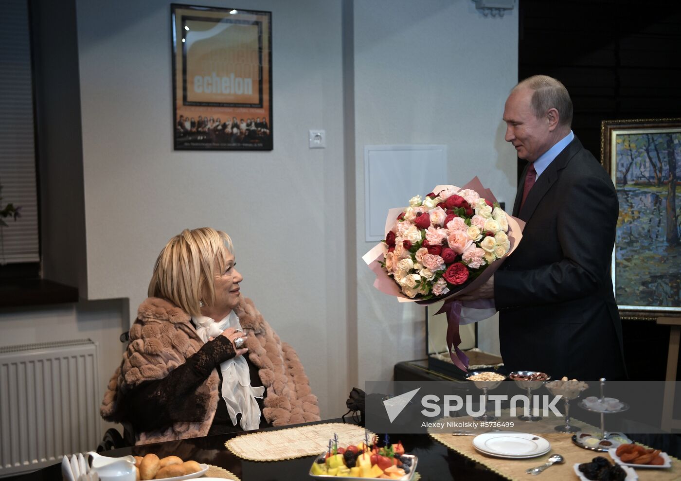 President Vladimir Putin wishes Sovremennik Theater artistic director Galina Volchek happy birthday