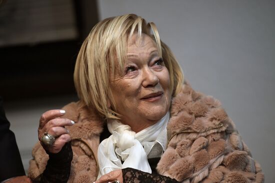 President Vladimir Putin wishes Sovremennik Theater artistic director Galina Volchek happy birthday