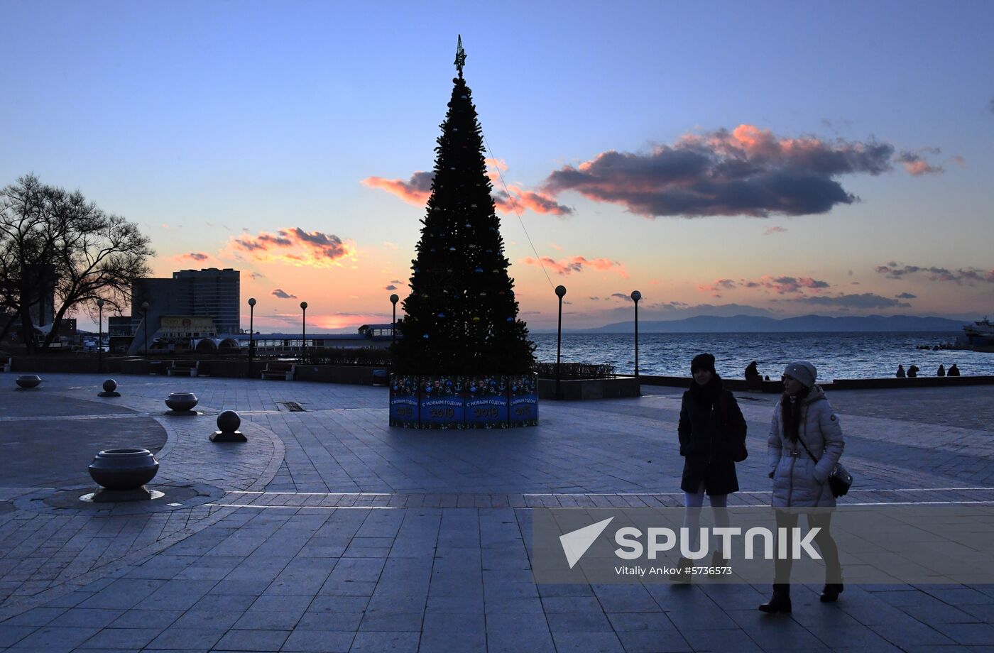 Russia New Year Preparations