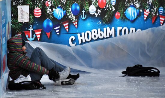 Russia New Year Preparations