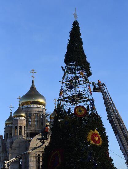 Russia New Year Preparations