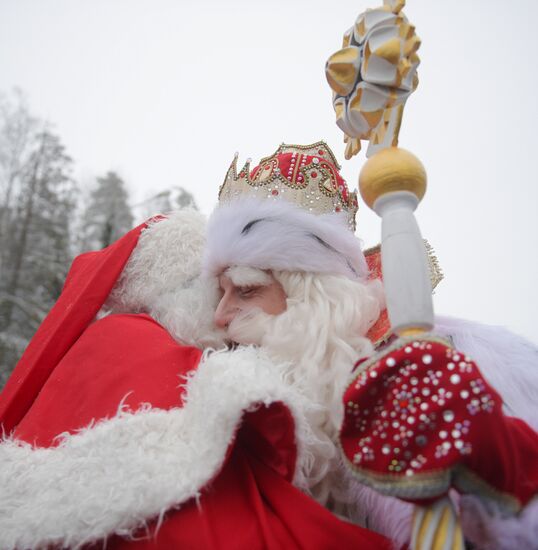 Russia New Year Preparations