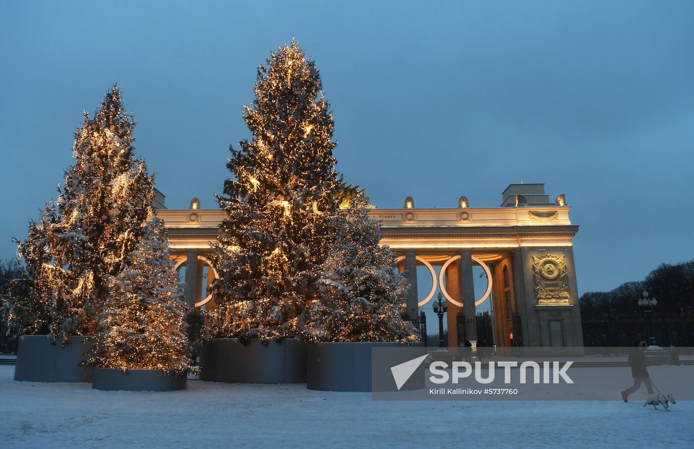 Russia New Year Preparations