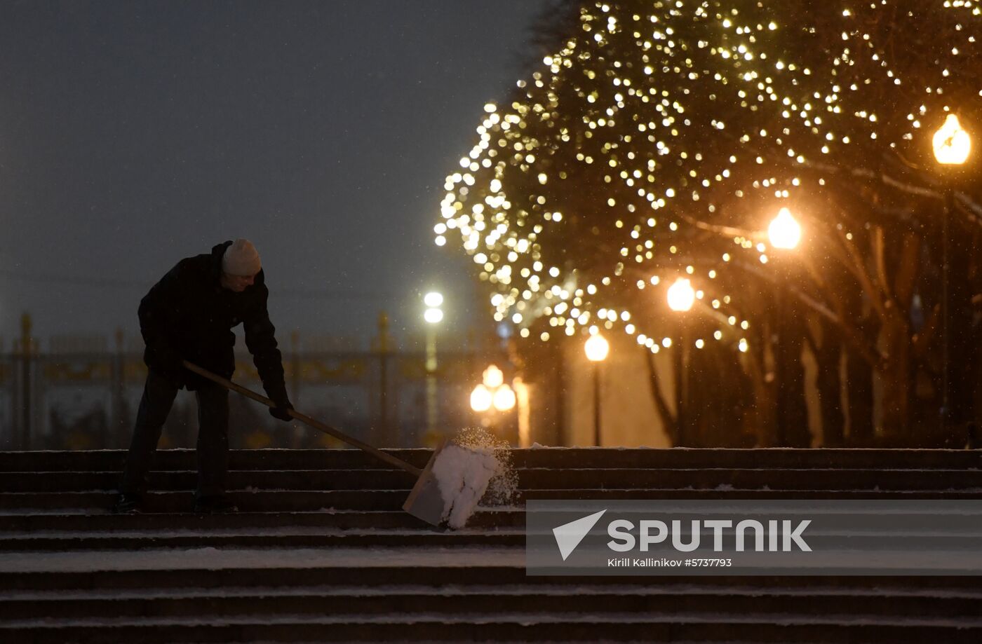 Russia New Year Preparations