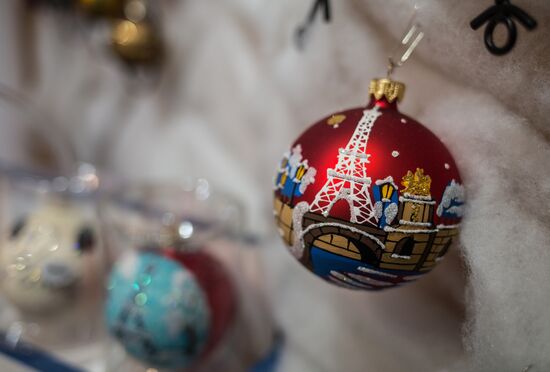 France Christmas Preparations