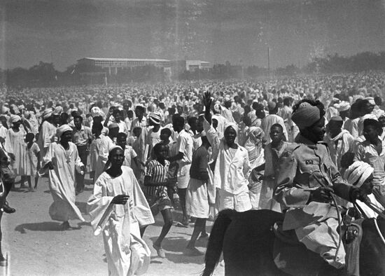 Leonid Brezhnev visits Sudan