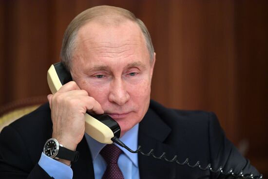 President Putin speaks by phone with Dream with Me project participant Arslan Kaipkulov