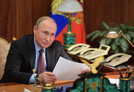 President Putin speaks by phone with Dream with Me project participant Arslan Kaipkulov