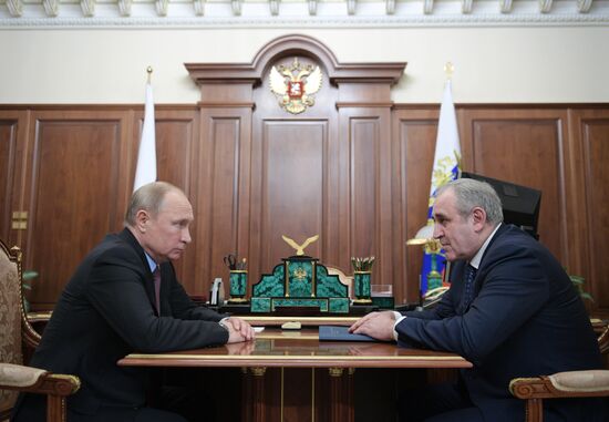 President Putin meets with leaders of State Duma party factions