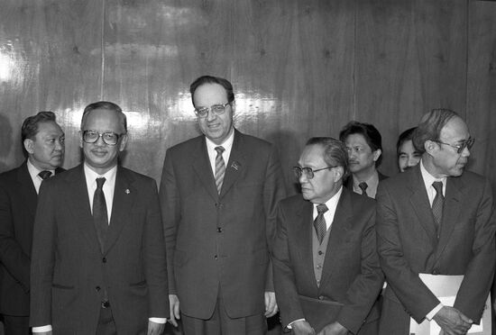 Visit by Foreign Minister of Indonesia Mochtar Kusumaatmadja to the USSR