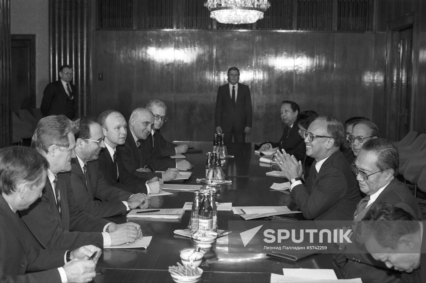 Visit by Foreign Minister of Indonesia Mochtar Kusumaatmadja to the USSR