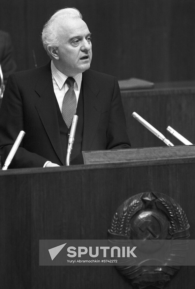 Soviet Foreign Minister Eduard Shevardnadze