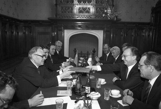 Delegation of the Federal Republic of Germany visits USSR