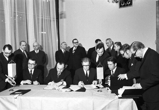 Prommashimport and Polimex Cekop
