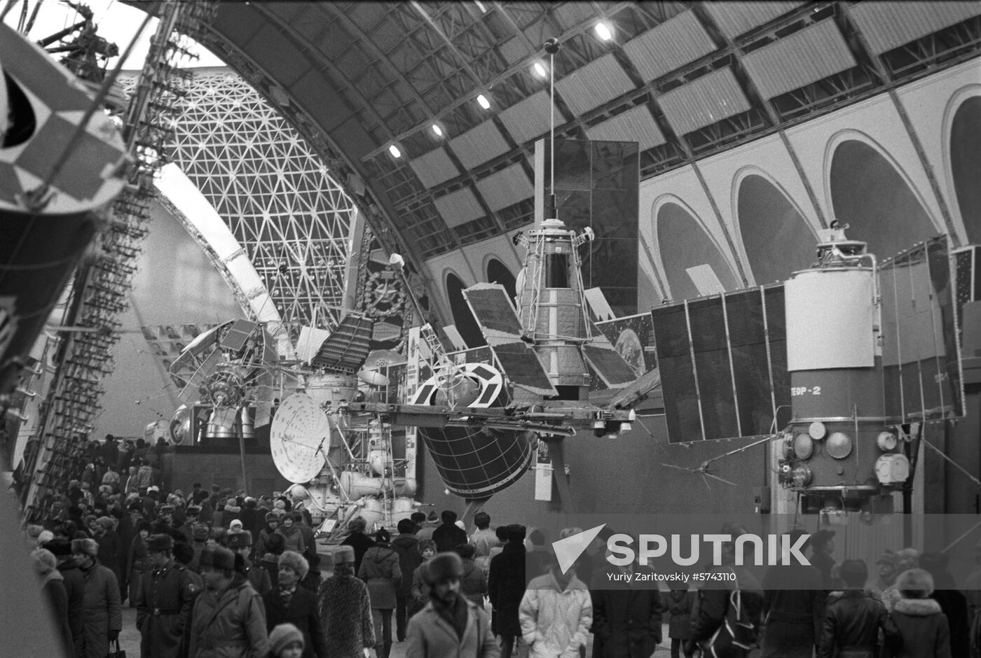 Space monitoring by USSR Gosgidromet