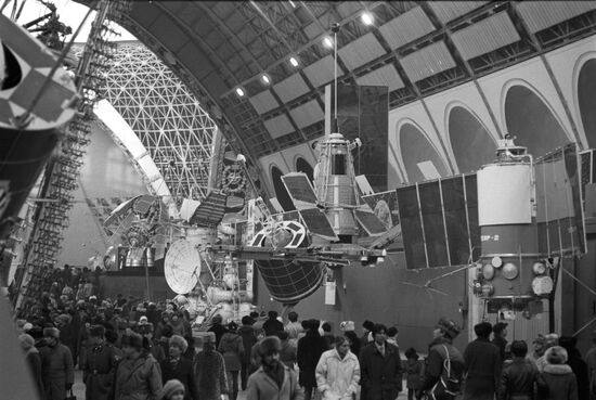 Space monitoring by USSR Gosgidromet