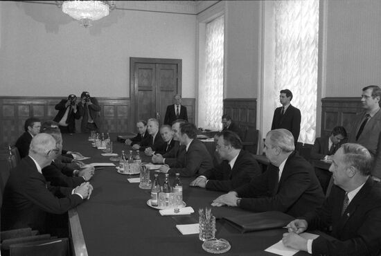 Nikolai Ryzhkov's meeting with American representatives of USTEC