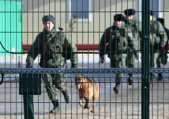 Russia Crimea Ukraine Border Fence