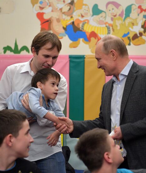 President Vladimir Putin visits children's hospice in St. Petersburg