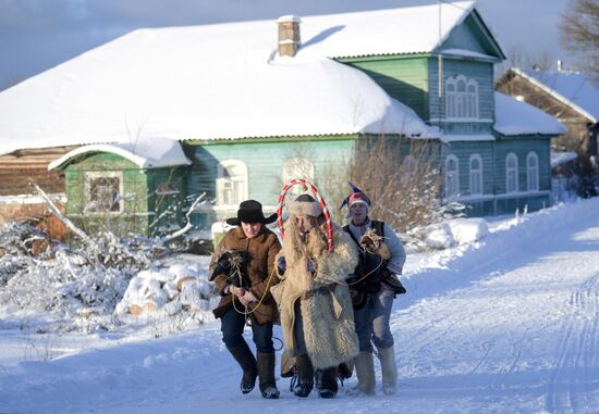 Russia Christmas Caroling
