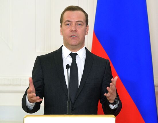 Prime Minister Dmitry Medvedev presents 2018 Russian Government mass media awards