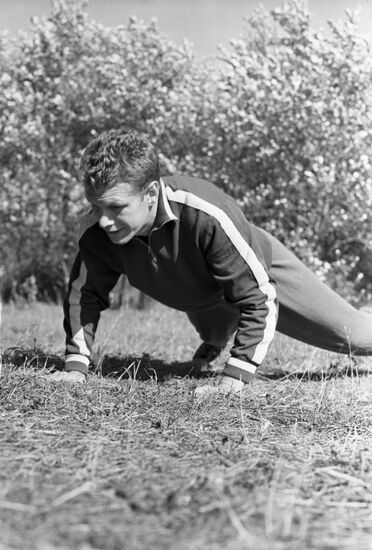 Soviet boxer Boris Lagutin
