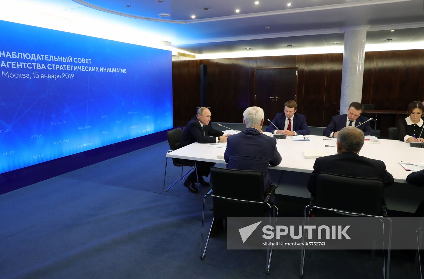 President Vladimir Putin chairs meeting of Agency for Strategic Initiatives Supervisory Board