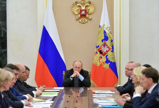 President Vladimir Putin holds meeting with Government members