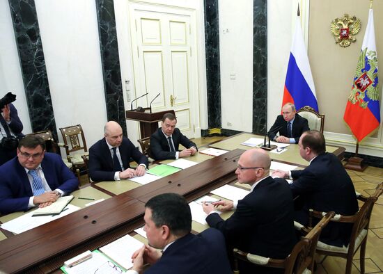 President Vladimir Putin holds meeting with Government members