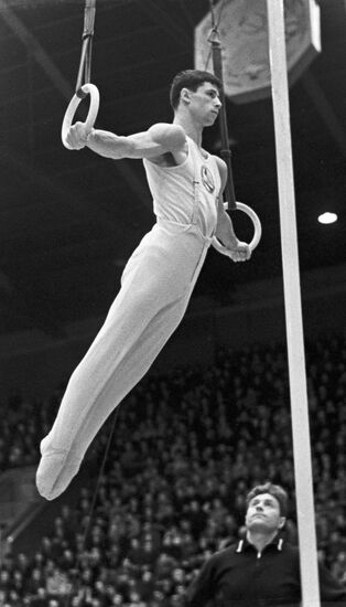 Gymnast Yury Tsapenko