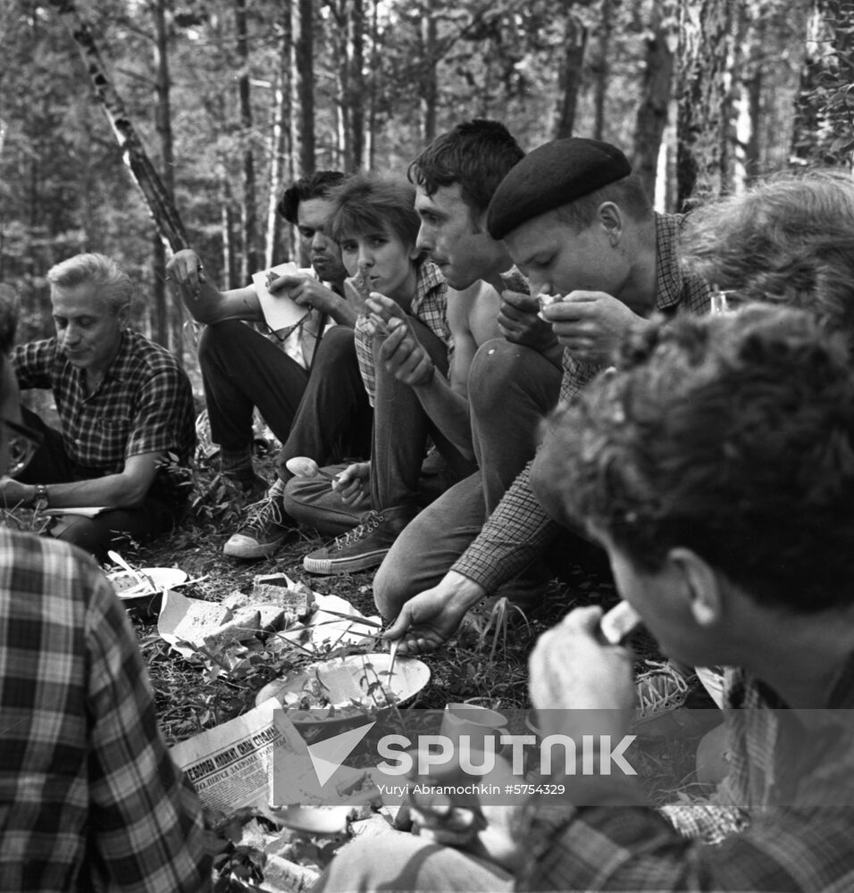 Camp of Krasnoyarsk speleologists