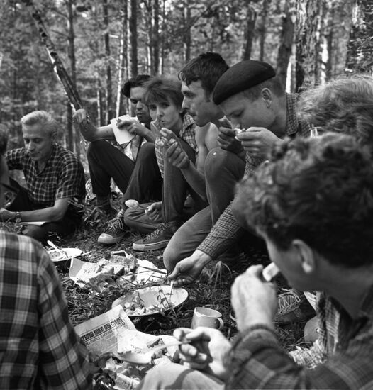 Camp of Krasnoyarsk speleologists