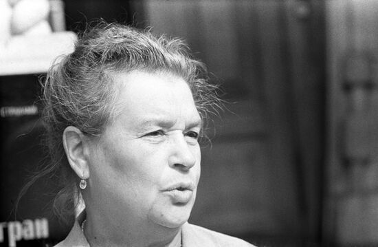 Soviet-Romanian Friendship Society deputy chairperson Anna Tsukanova