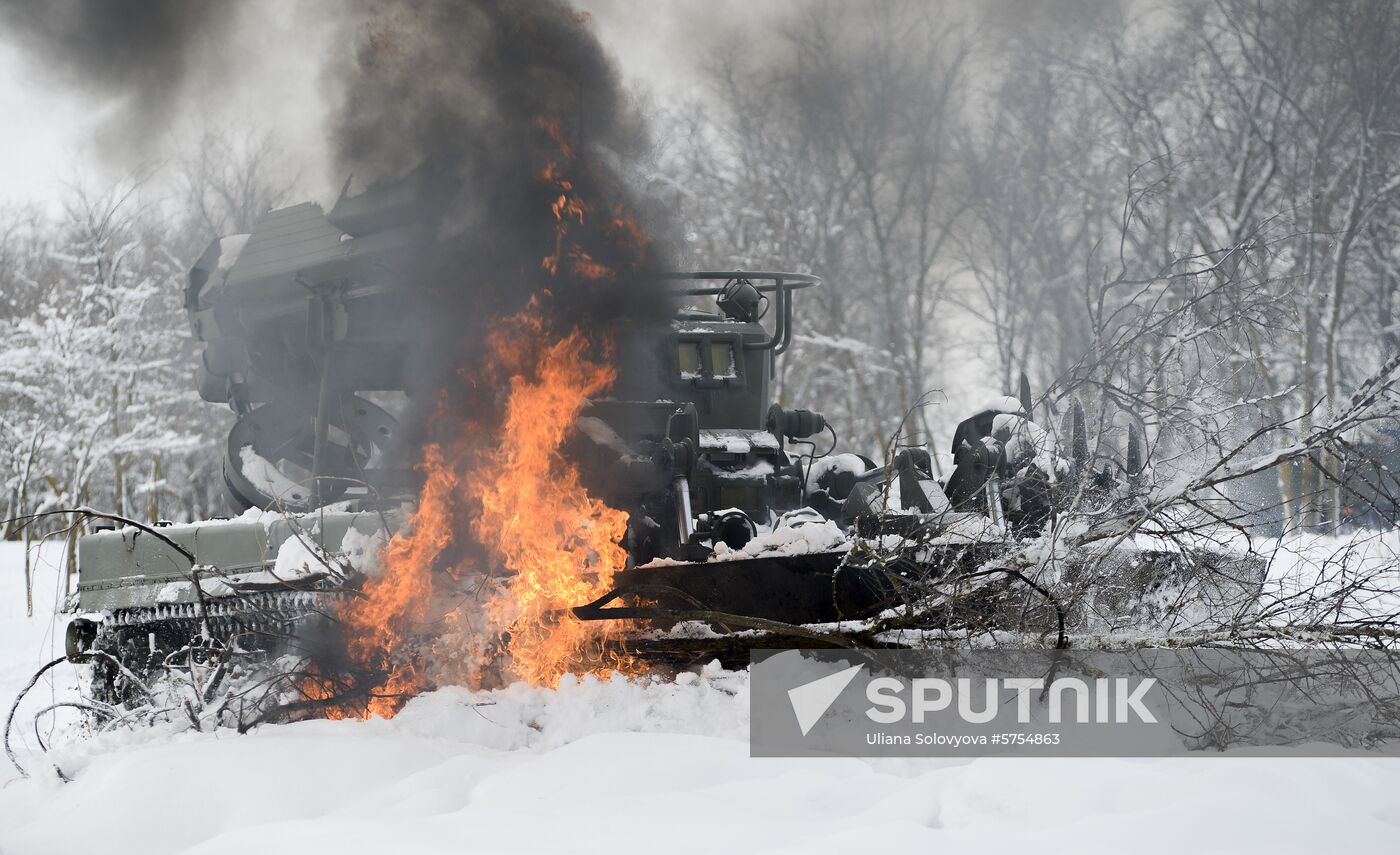 Russia Engineering Corps Drills