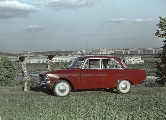 Moskvich 408 car