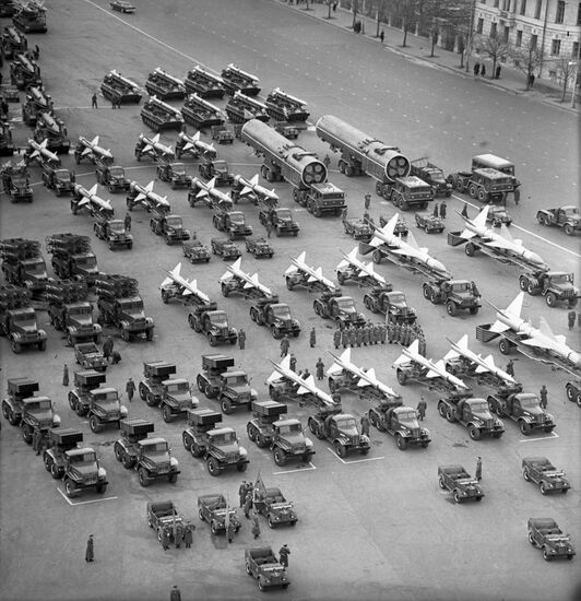 Moscow marks 47th anniversary of Great October Socialist Revolution